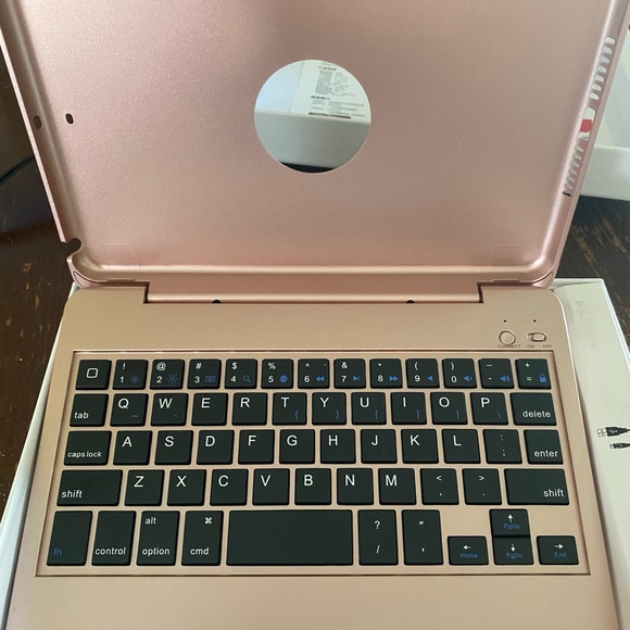 SOLD - Rose Gold Wireless Keyboard - Picture 2 of 4